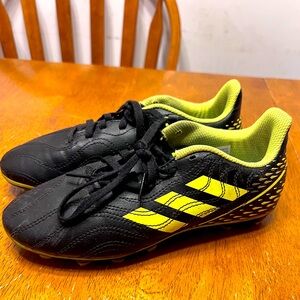 Adidas Unisex Copa Sense .4 Soccer Cleats Size 3
